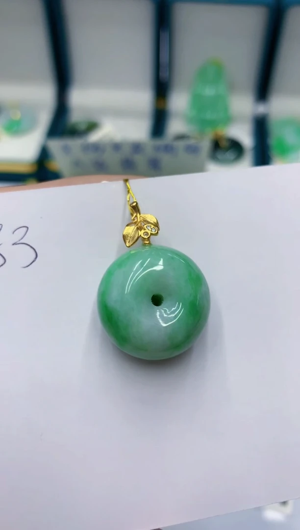 颈饰未镶嵌翡翠缅甸翡翠A货