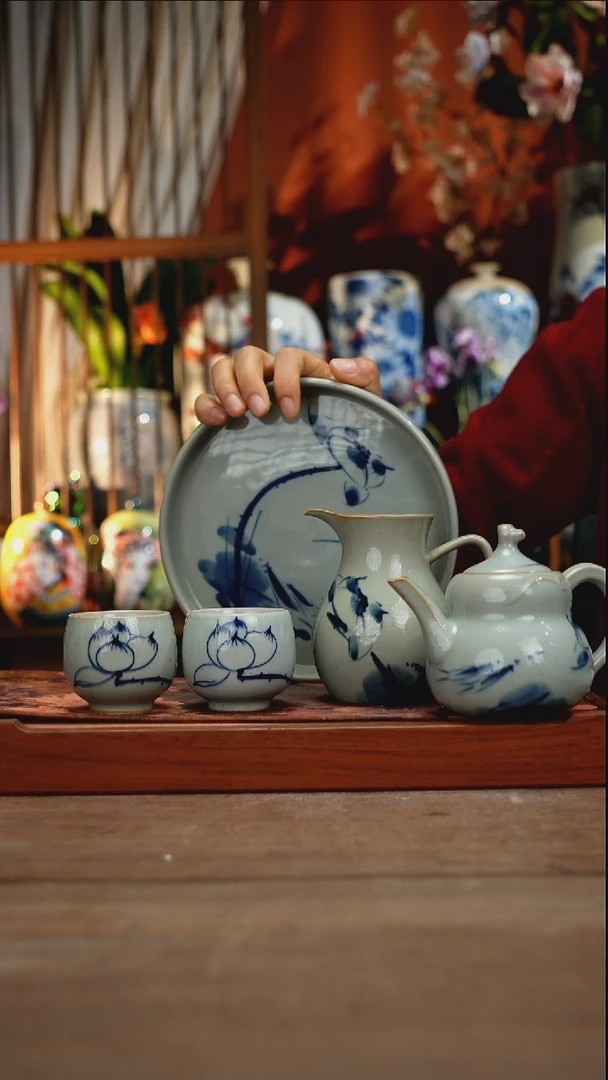 当代景德镇设计师釉下手绘陶瓷花瓶