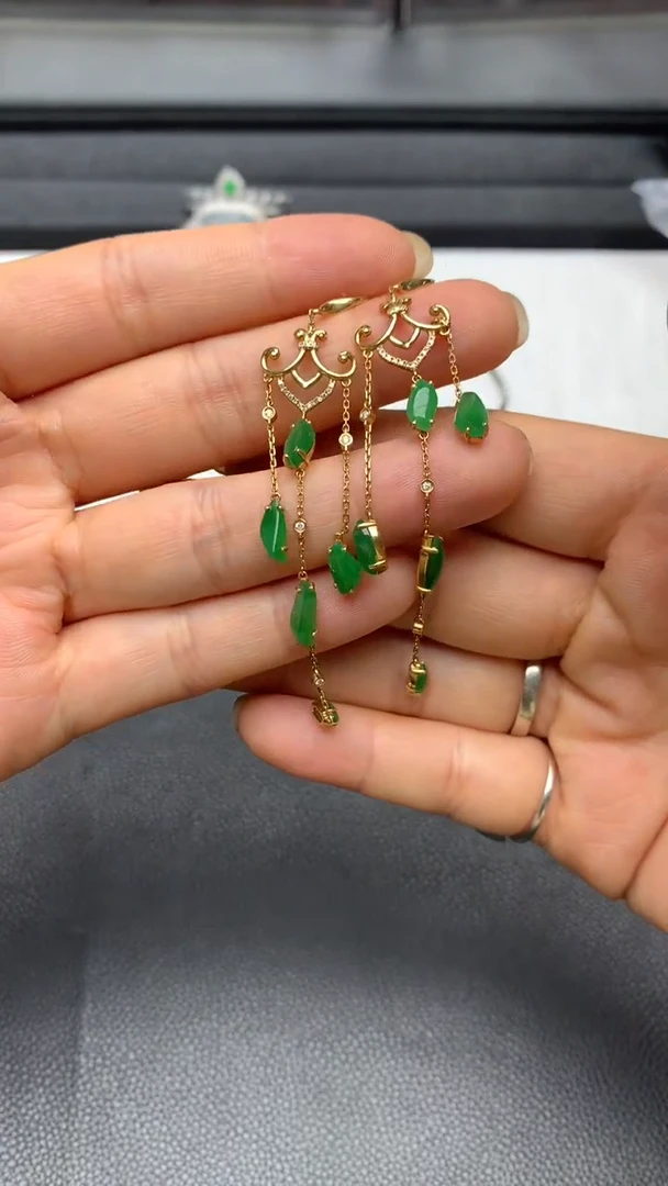 18K金镶嵌翡翠耳饰复古耳钩