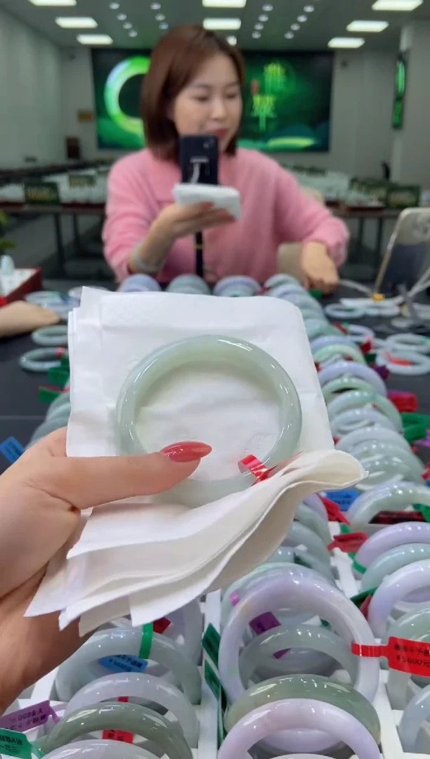 未镶嵌手镯翡翠0055828