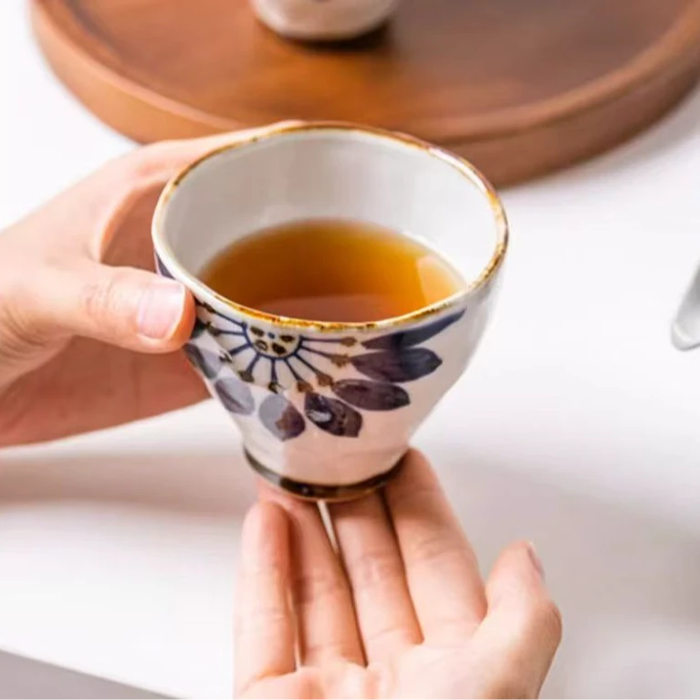日本进口有田烧纯手工手绘陶瓷茶杯水杯牛奶杯甜品杯手工捏制