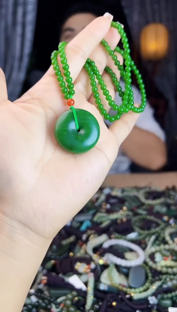 未镶嵌和田玉挂件1