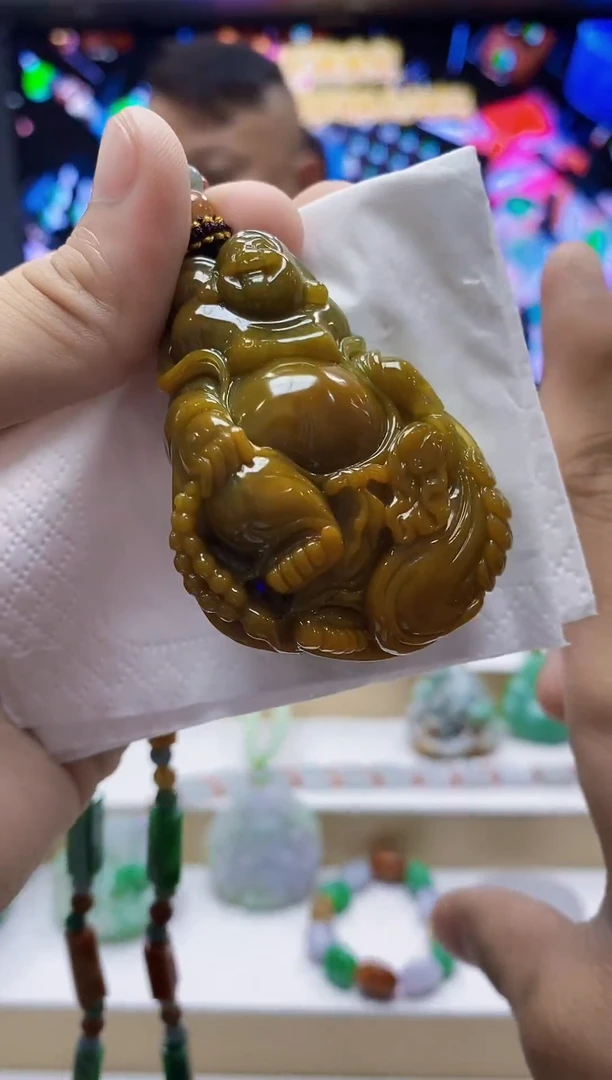 未镶嵌定制翡翠-毛货挂件 （赠珠链）19