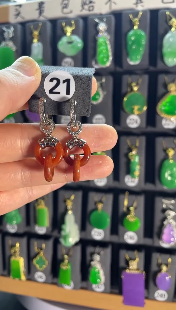 【闪购商品】翡翠耳饰银S925镶嵌21...