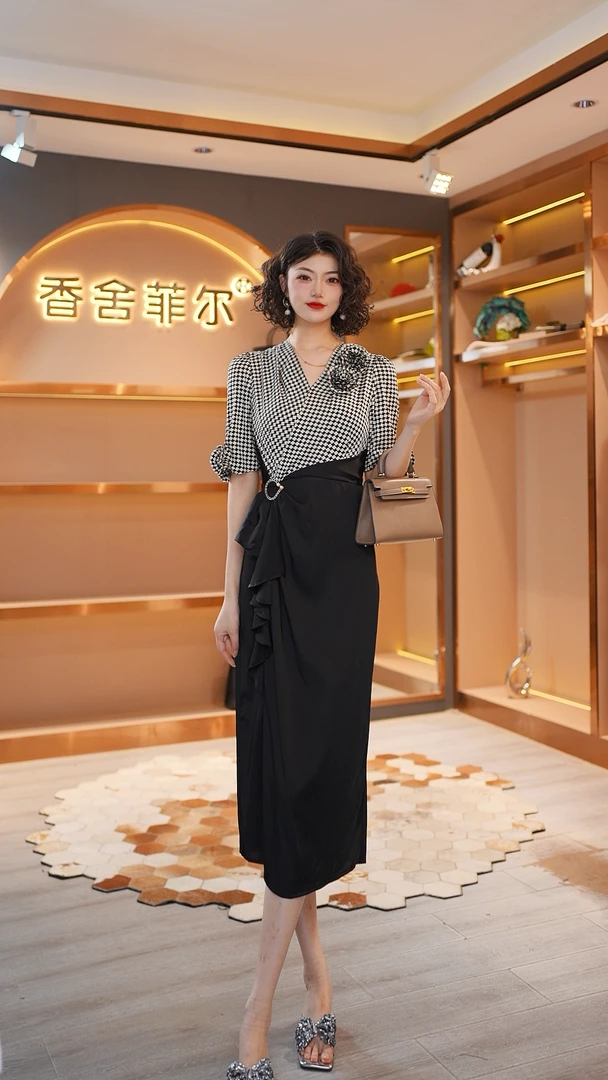 【香舍菲儿】85081轻奢设计师款优雅气质修身时尚收腰连衣裙佩佩