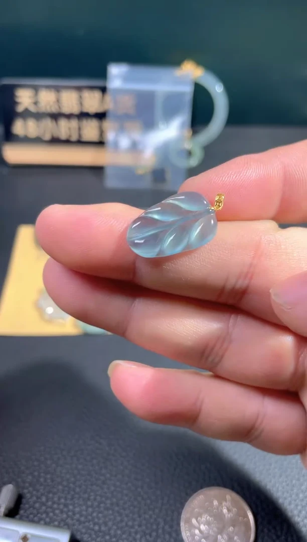 【闪购商品】翡翠颈饰18K金镶嵌翡翠