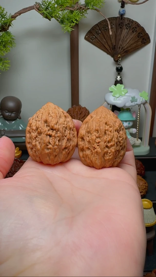 文玩核桃把件野生原树净瓶 边34