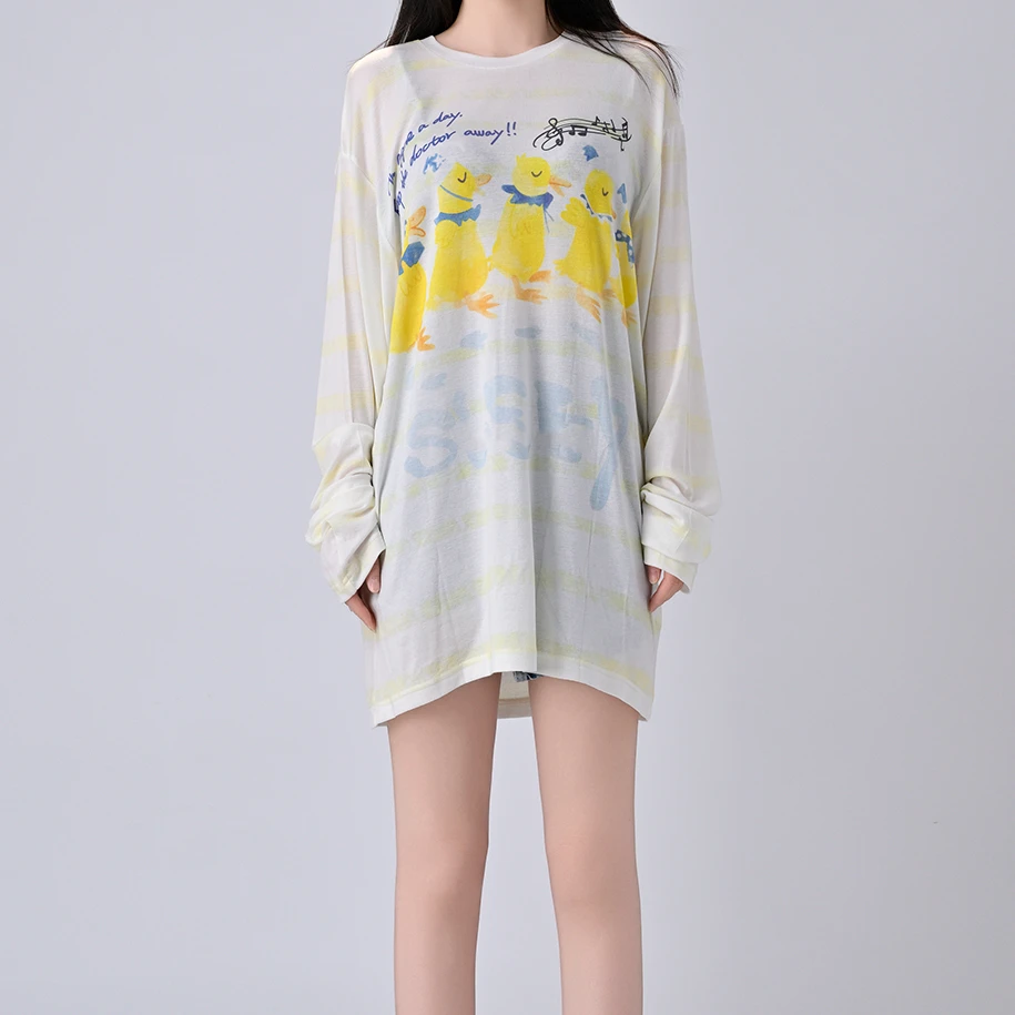 LUNAR NOSTALGIA2025设计师梦游小黄鸭印花宽松OS长袖T恤上衣女