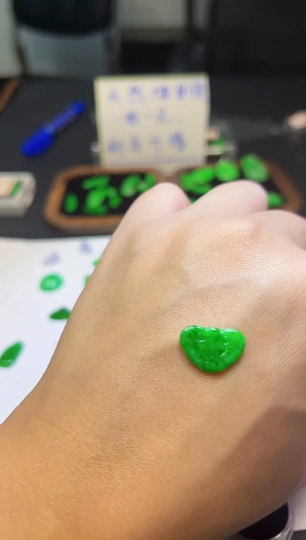 裸石翡翠天然缅甸A货翡翠   未镶嵌