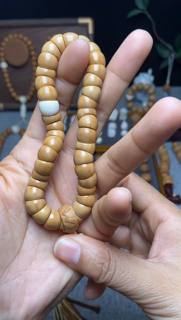 吊坠猴头核桃蒲*英大肠10.8/猛犸复刻/M跑环