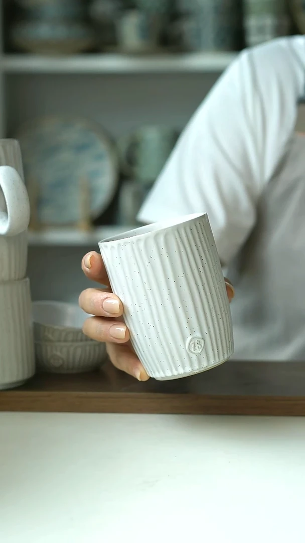 微瑕出荷兰zs手作巴洛克手握杯300ml@4-2@