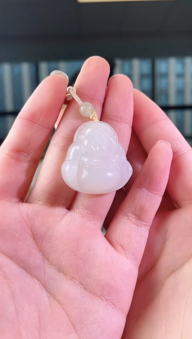 和田玉未镶嵌颈饰佛公 带包容