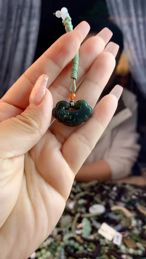 【闪购商品】和田玉挂件未镶嵌多样性发货拍一发一