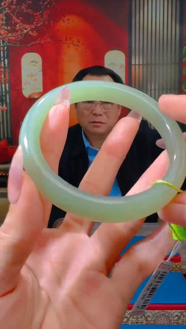 定制和田玉名家匠心馆和田玉多样性发一