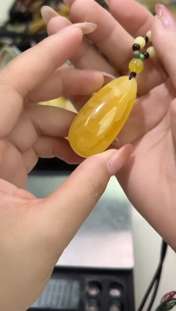 裸石琥珀未镶嵌琥珀蜜蜡吊坠