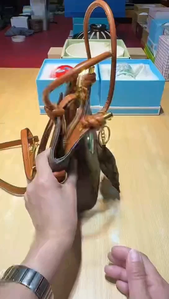 瓷片生活的本意开心啊@@1