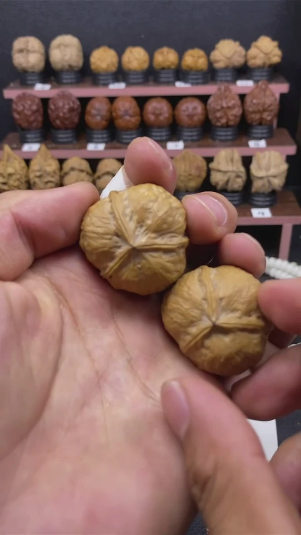 桃核把件闷墩三棱33