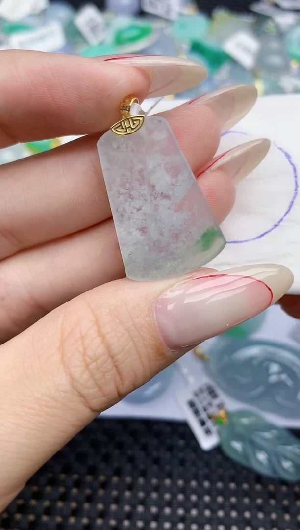 颈饰18K金镶嵌翡翠天然翡翠A货  百元以上9米证书费自理