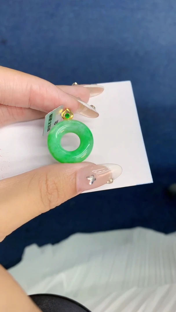 翡翠18K金镶嵌吊坠(不含链)1