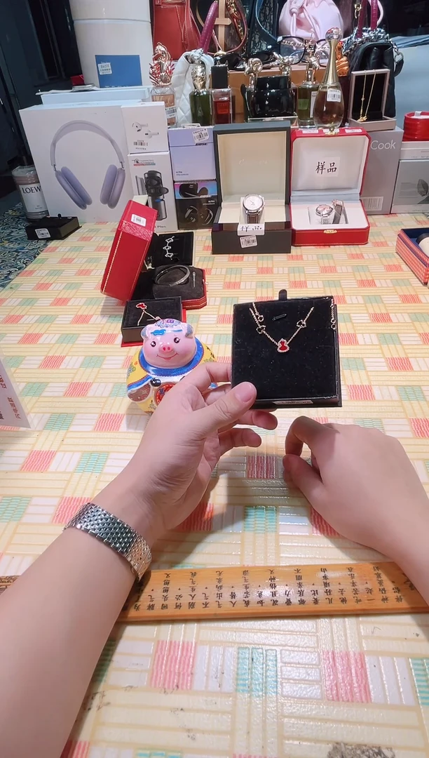 瓷片瓷器 库房到期 全部地板价@@1