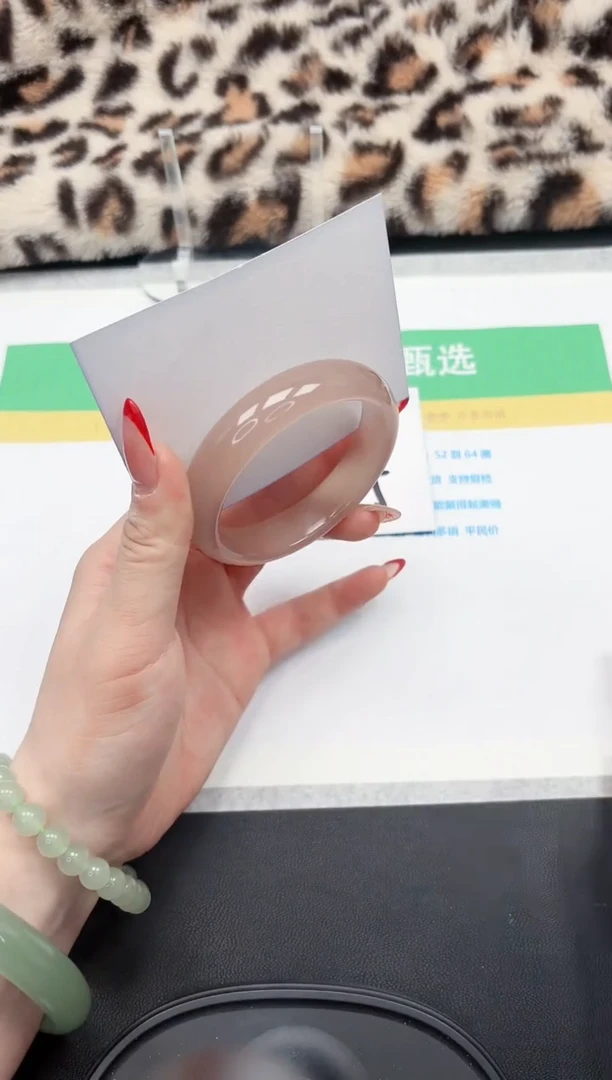 【闪购商品】石英质玉手镯未镶嵌15-56