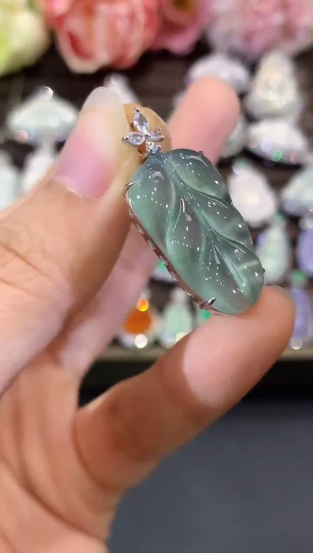 吊坠(不含链)18K金镶嵌翡翠B161