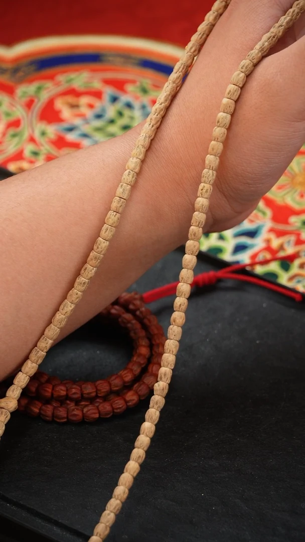 【闪购商品】柏香籽/百香籽吊坠时钟座