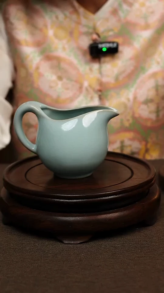 瓷片天青色龙蛋公道220ml 微瑕 不带礼盒