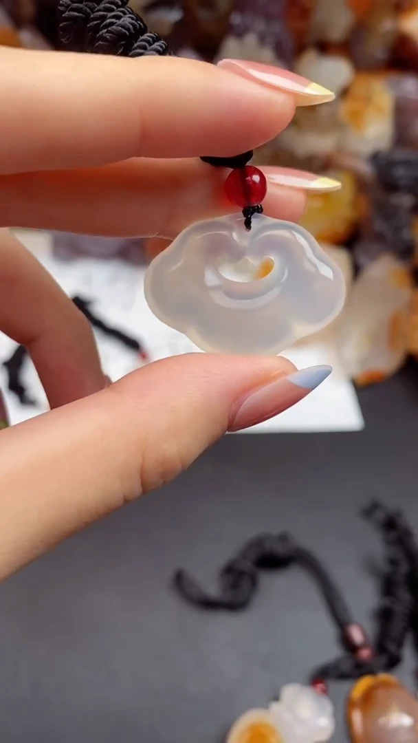 玛瑙/玉髓颈饰未镶嵌AA
