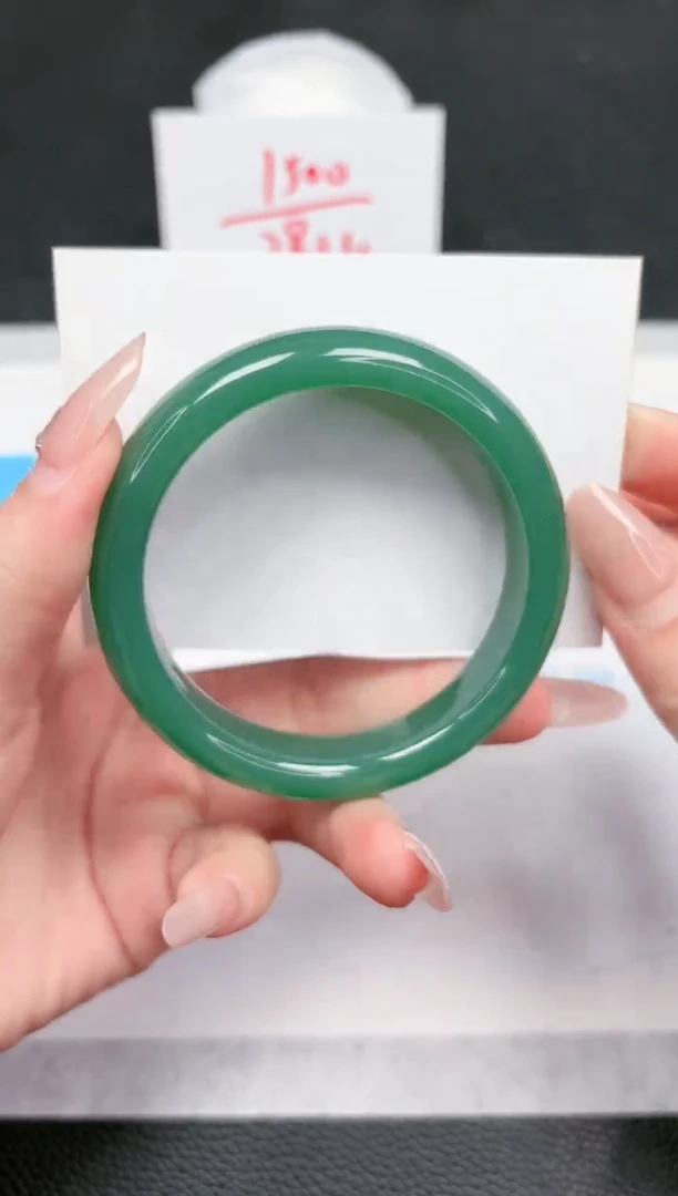 【闪购商品】石英质玉手镯未镶嵌611-58