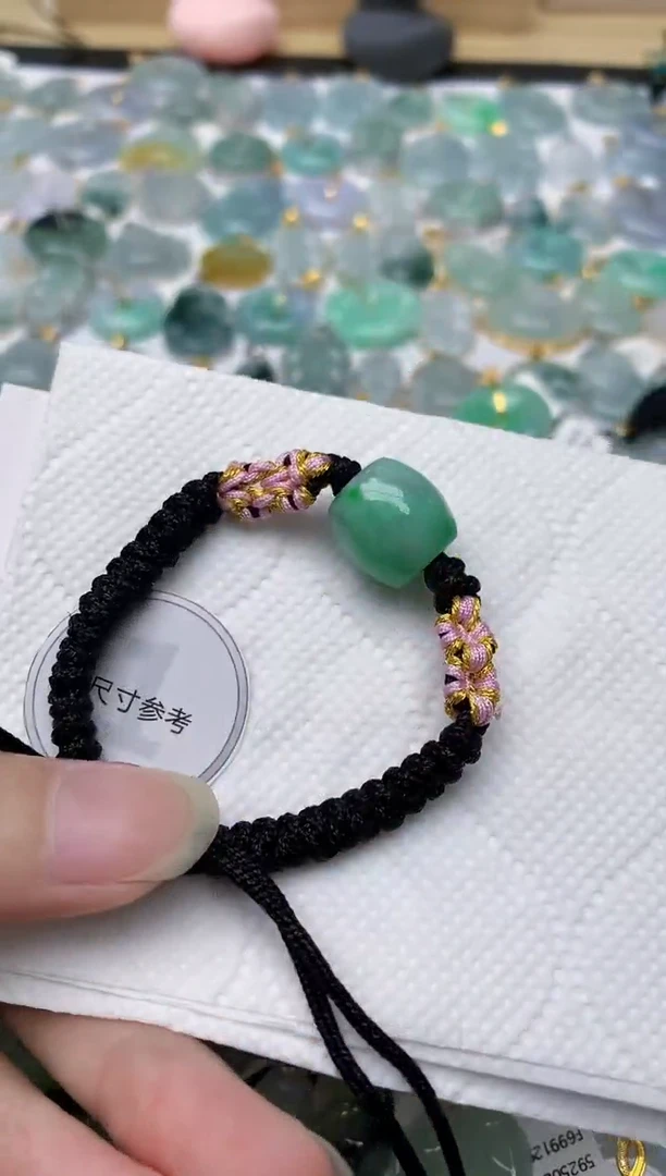 翡翠未镶嵌颈饰天然A货翡翠