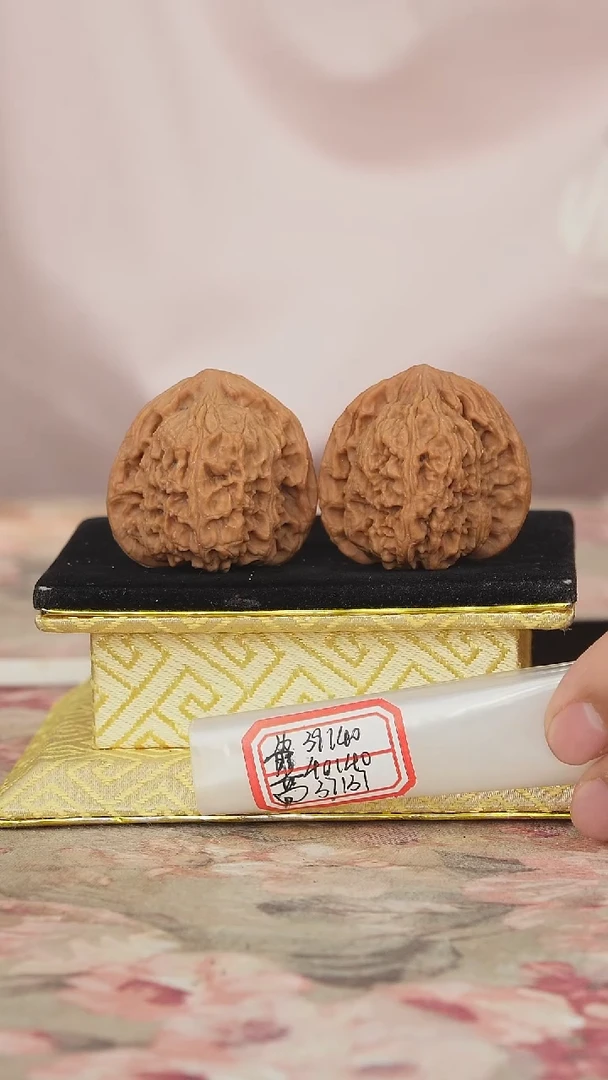 文玩核桃把件赵喜满南将石