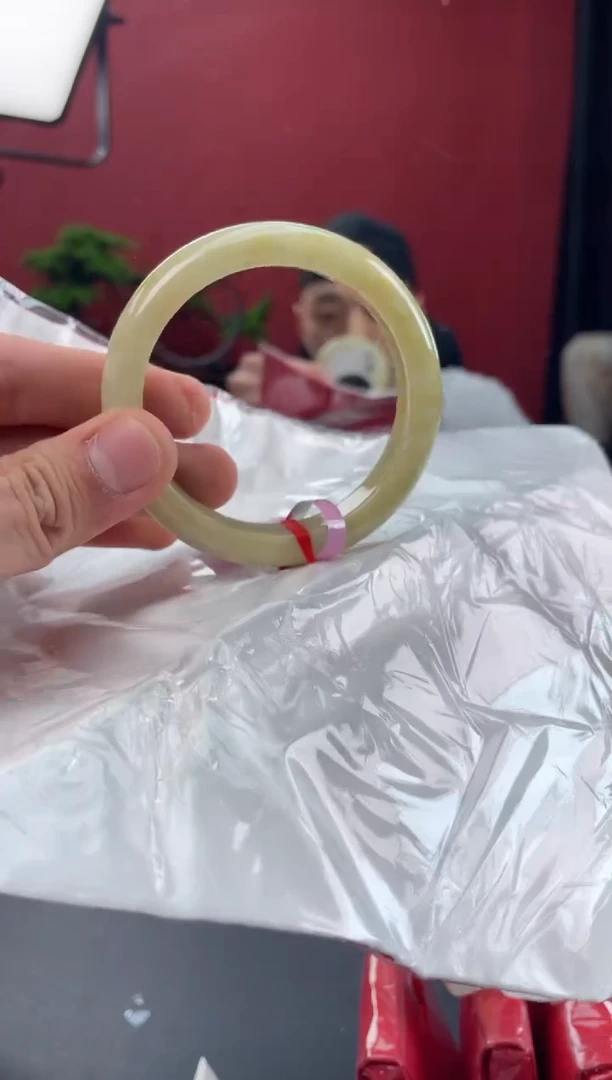 未镶嵌手镯翡翠4