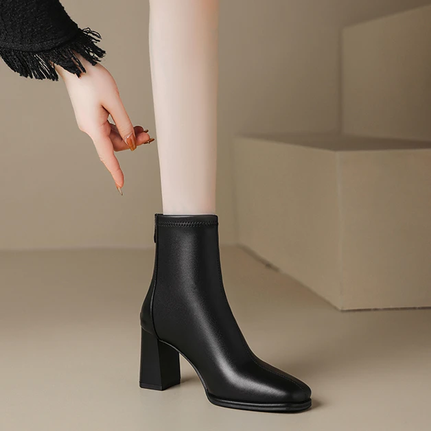 粗跟短靴女秋冬加绒法式瘦瘦靴方头高跟鞋防水台时装靴马丁靴皮靴