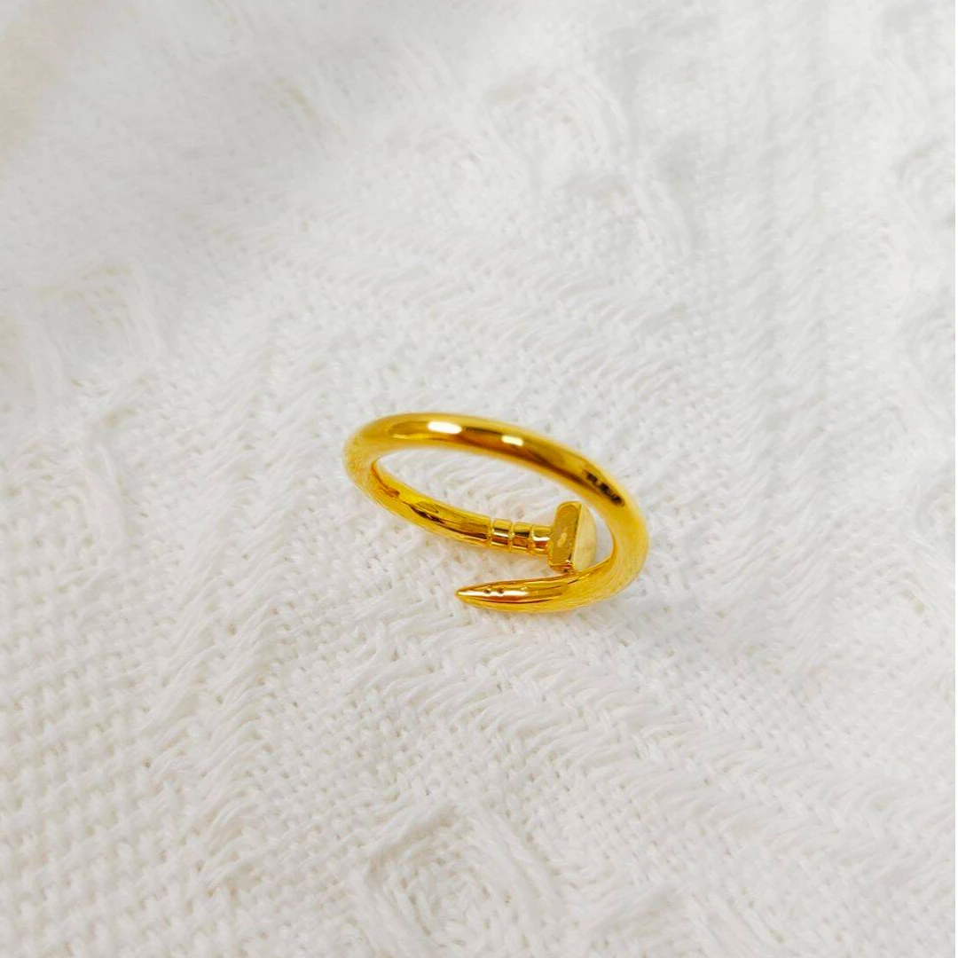 足银戒指 足银戒指 钉子戒指精美气质时尚精致个性钉子戒指