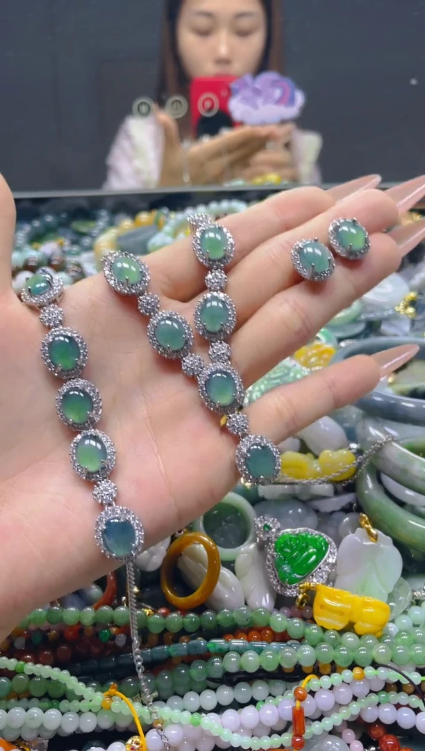 颈饰未镶嵌翡翠多样性择优发货