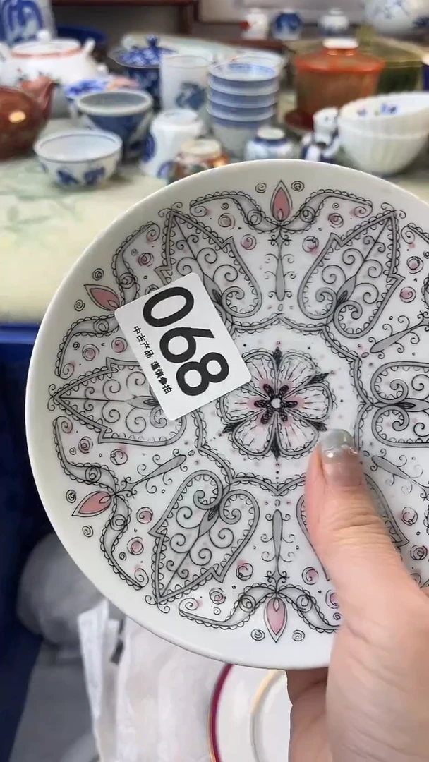 瓷片天**妈068.......