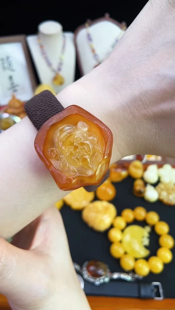 琥珀未镶嵌珠宝奇石柒月