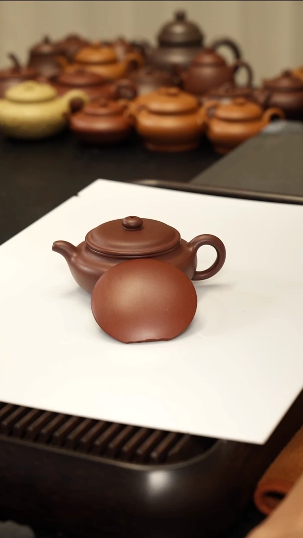 茶壶紫砂预定：蜀南清赏系列之扁腹150cc内推精炼红皮龙