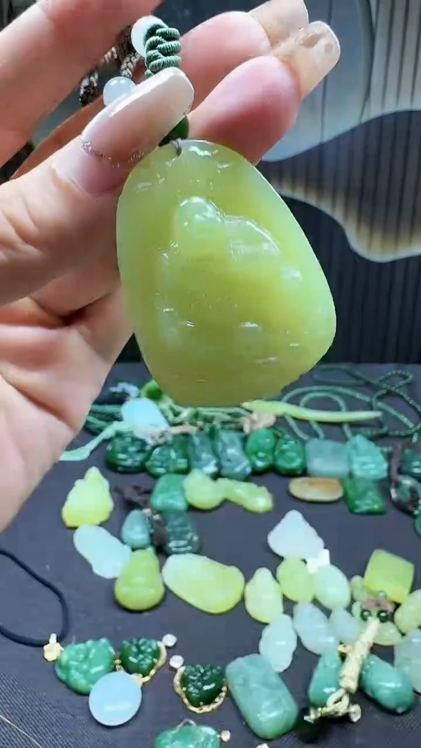 和田玉未镶嵌挂件1