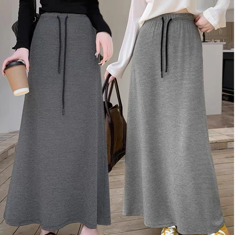 拉夏贝尔慵懒风条纹半身裙女秋季新款设计感抽绳高腰包臀裙中长裙
