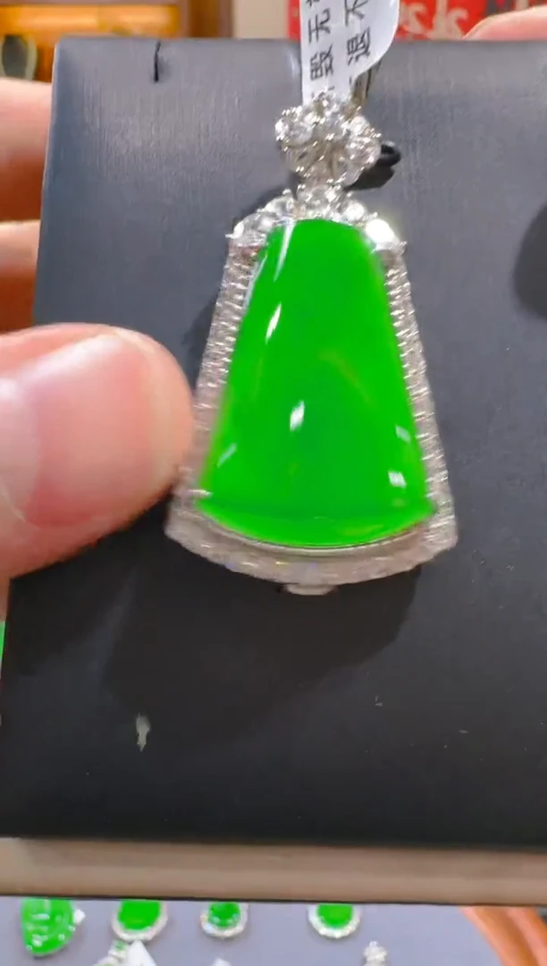 翡翠银S925镶嵌吊坠(赠链)天然A货翡翠