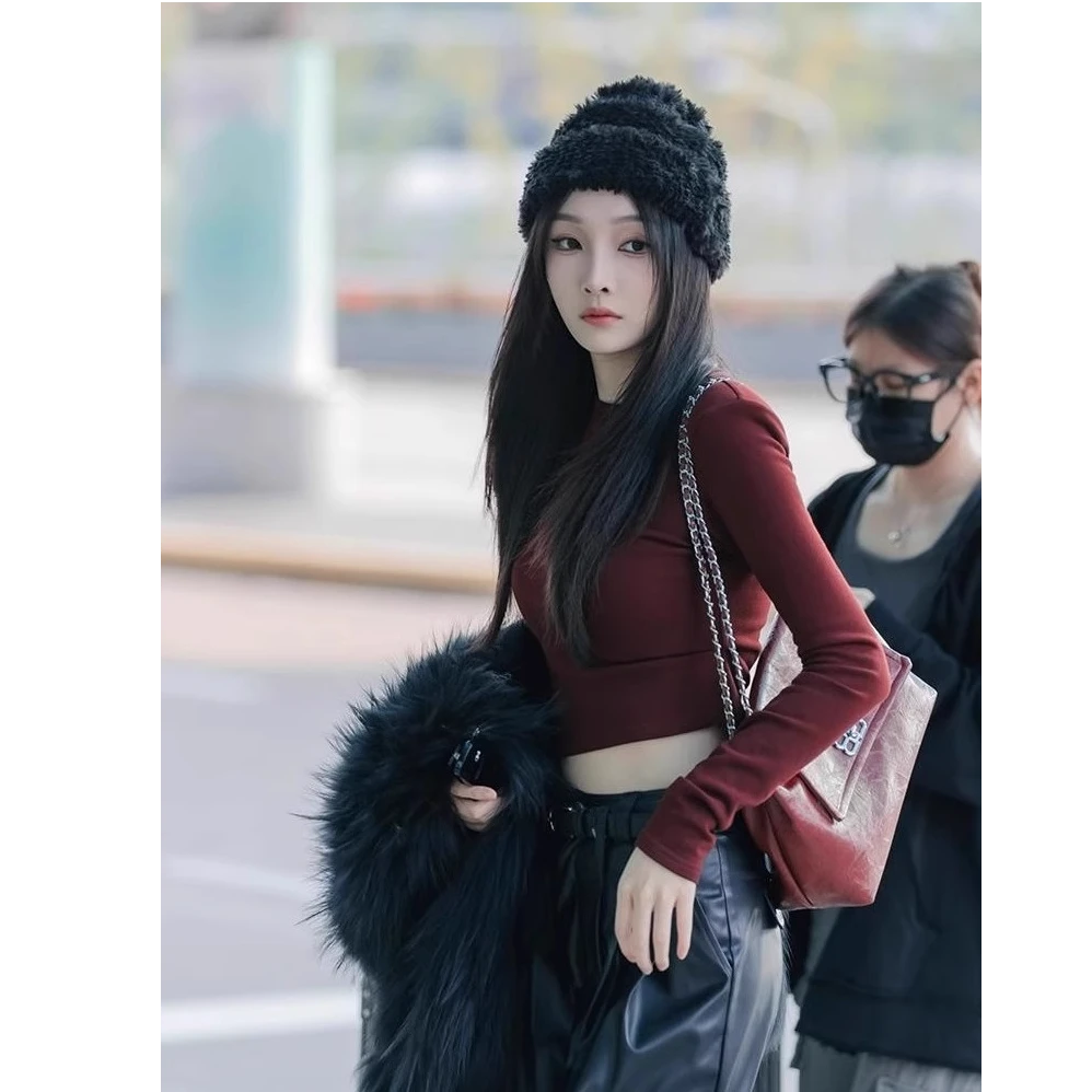 显白酒红色棉质打底衫女秋冬修身短款内搭减龄时尚长袖T恤上衣ins