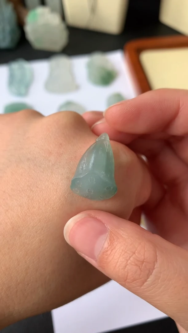 【闪购商品】定制翡翠未镶嵌翡翠