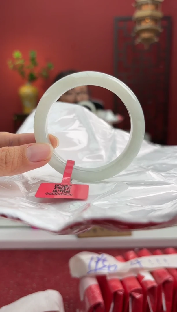 未镶嵌手镯翡翠翡翠手镯3