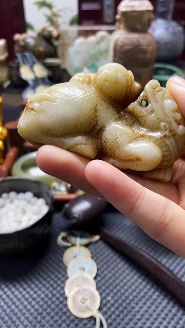 未镶嵌和田玉挂件麒麟