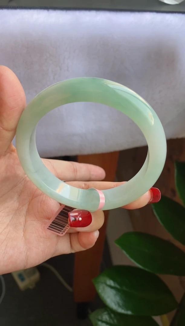 【闪购商品】翡翠手镯未镶嵌（果冻冰胶甜绿）30号