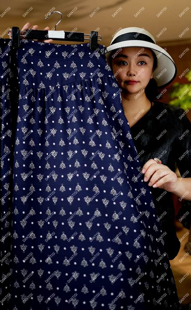 青瑶《非遗美学》1646复古蓝色波点花纹半身裙