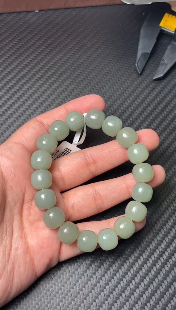 未镶嵌手串和田玉且末微色差近矿卡11*12mpM