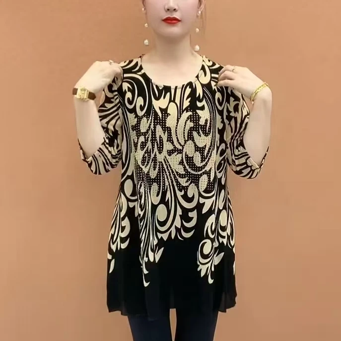 2025新款百搭减龄圆领T恤夏款时尚烫钻印花宽松显瘦七分袖妈妈装